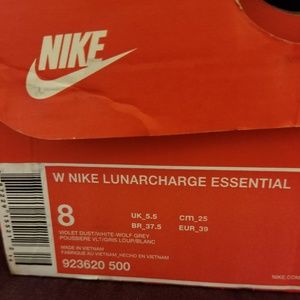 Brand new Nike Lunarcharge Essential Women